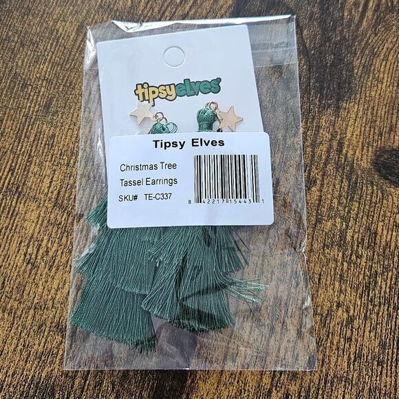 Tipsy Elves Green Tassle Christmas Tree Earrings - New in Package - Picture 2 of 3